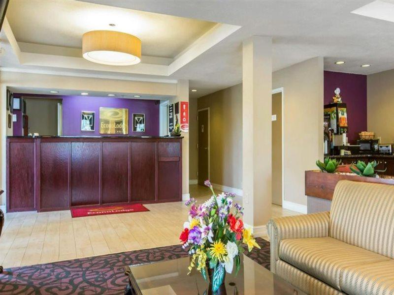 Royal Palms Inn Стокбридж Экстерьер фото